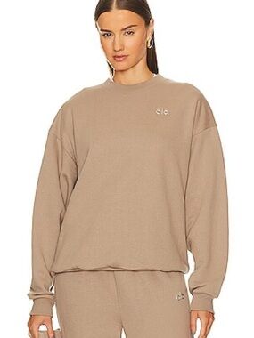 ALO Yoga Women's Scoop Crew Sweatshirt in Taupe